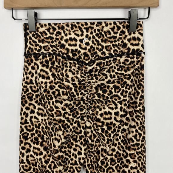 Zyia | Cheetah Print Butt Scrunch High Waist Full Length Brilliant Leggings - Picture 7 of 9